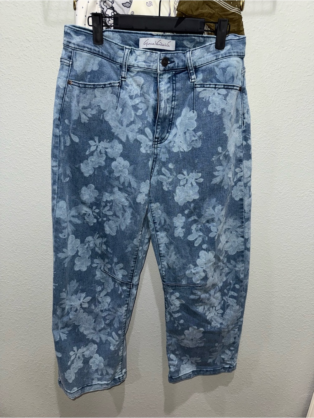 Gloria Vanderbilt Swan Series Floral Acid Wash Jeans